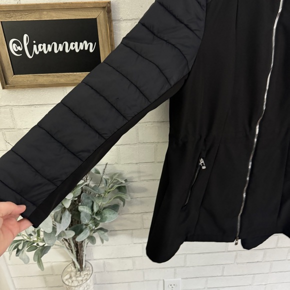 CLAVIN KLEIN PERFORMANCE Womenโs Plus Black Jacket - Picture 6 of 9